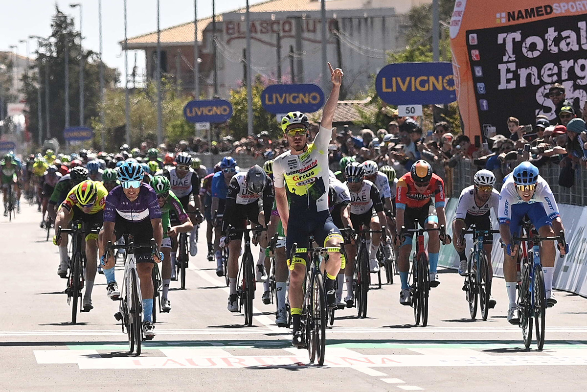 Niccolò Bonifazio vince a Vittoria la seconda tappa del Giro di Sicilia - credit LaPresse
