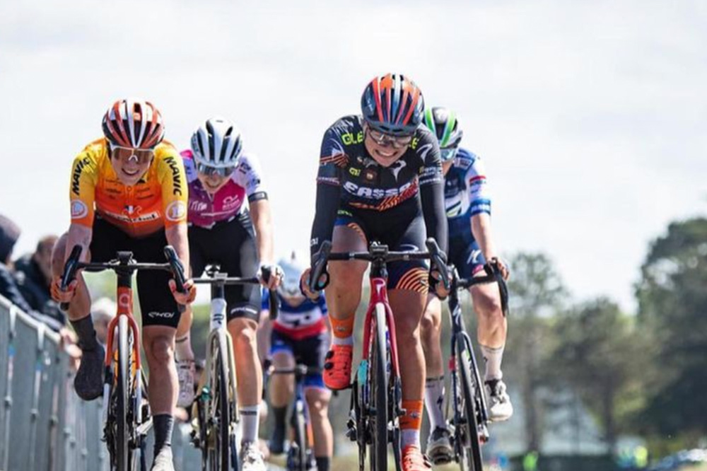 Alessia Vigilia in gara al Bretagne Ladies Tour