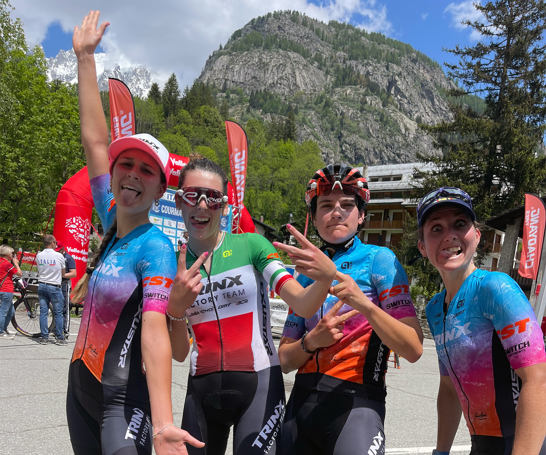 Bramati, Corvi, Marchet e Lechner (Trinx Factory Team) a Courmayeur - credit Alessandro Di Donato