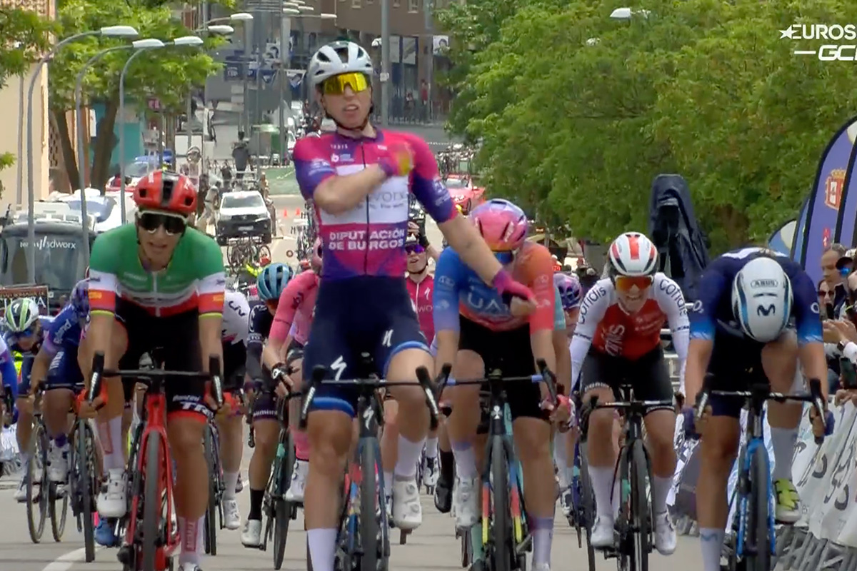 Lorena Wiebes vince la terza tappa della Vuelta a Burgos
