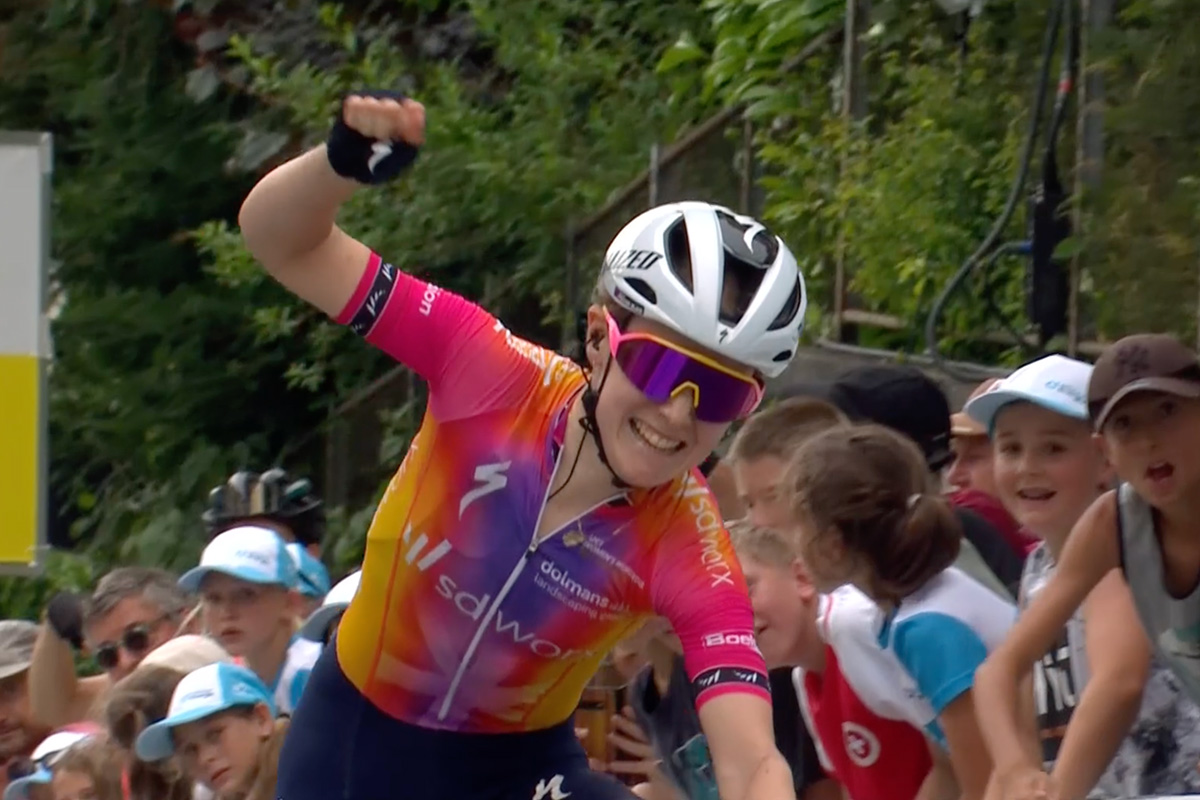 Niamh Fischer-Black (Sd Worx) vince l'ultima tappa del Tour de Suisse