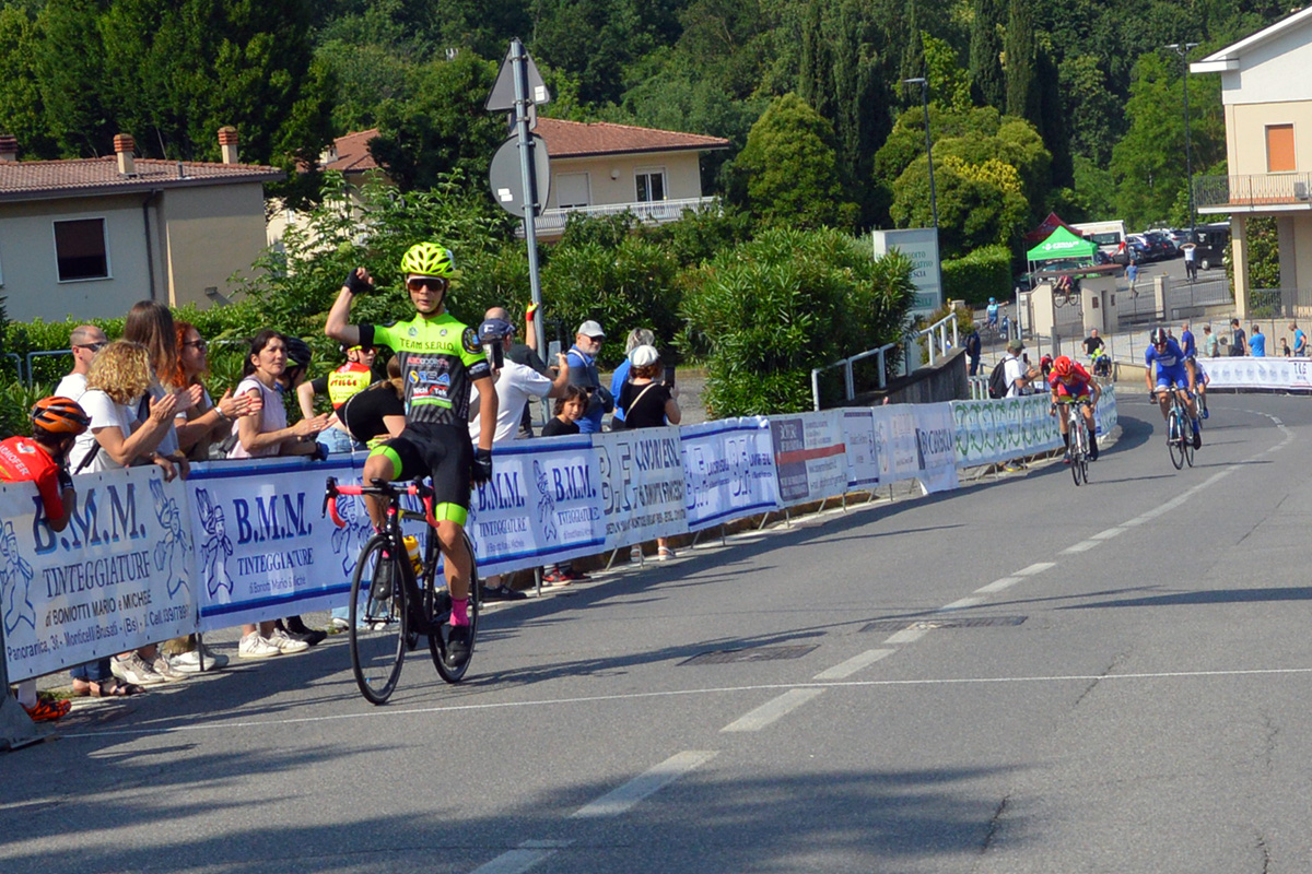 Riccardo Longo (Team Serio) vince a Monticelli Brusati