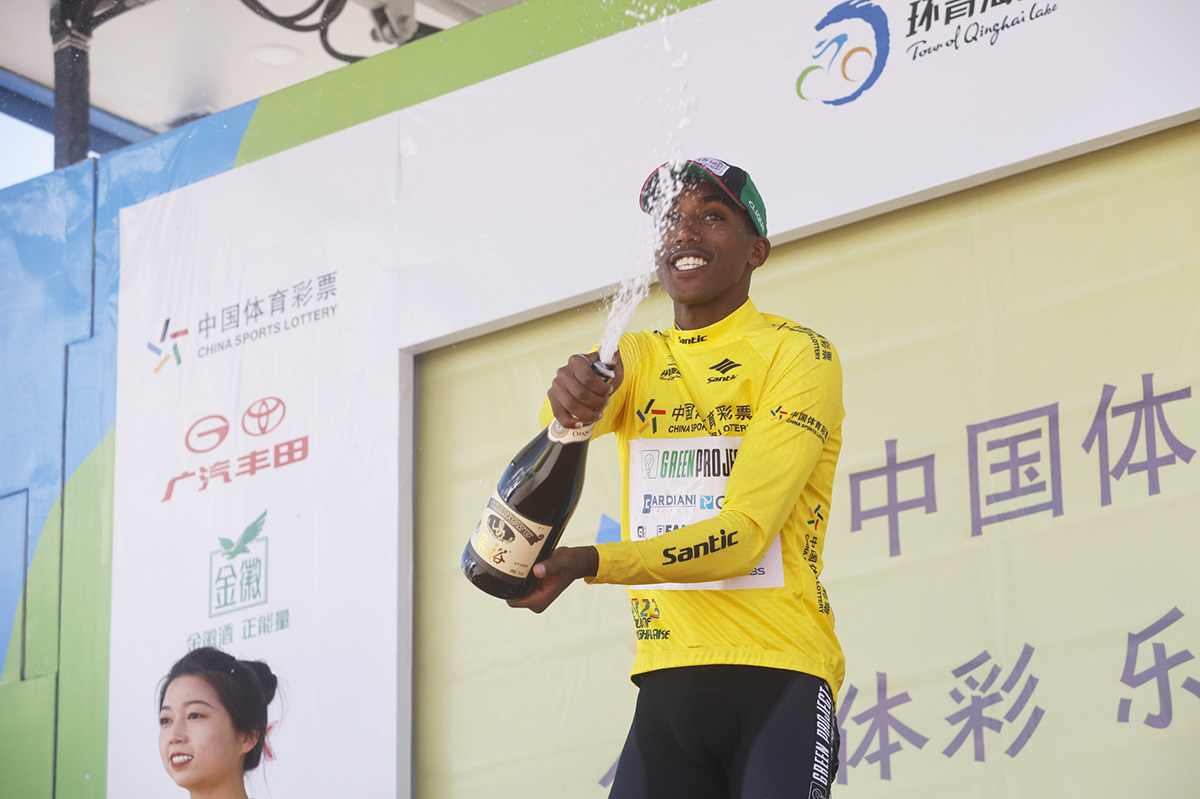 Henok Mulubrhan vince il Tour of Qinghai Lake - credit Credits Green Project Bardiani - CSF Faizanè & Sprint Cycling