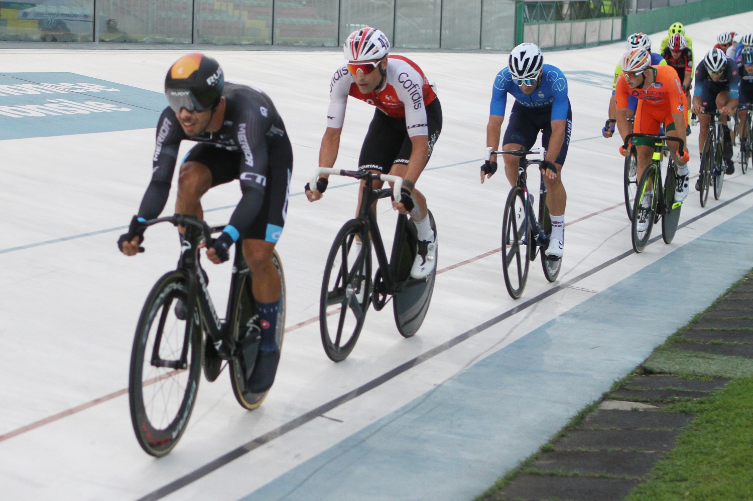 Matteo Donegà protagonista della quinta serata della 6 Giorni di Pordenone - credit fotobolgan