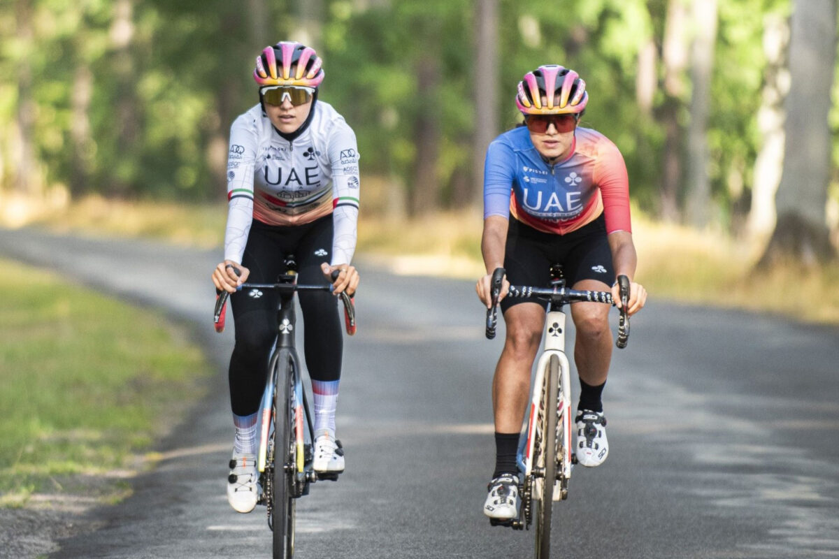 Safiya Al-Sayegh e Zahra Hussein, al via al Vasa Tour, sono le prime due atlete degli Emirati Arabi a correre in Europa - credit Arianna Bonaita