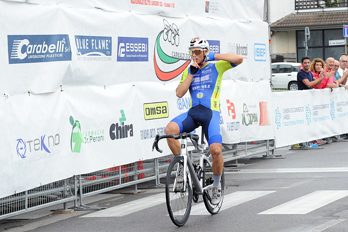 Federico Iacomoni vince il GP Carnaghese 2023 - credit Photors