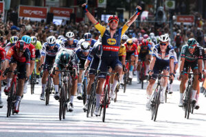 Mads Pedersen vince la classica di Amburgo - credit Lidl-Trek