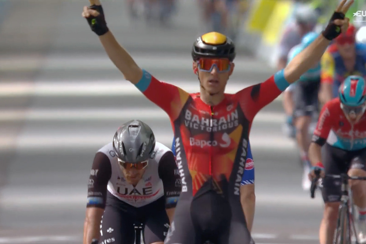 Matej Mohoric anticipa Trentin nell'ultima tappa del Renewi Tour 2023