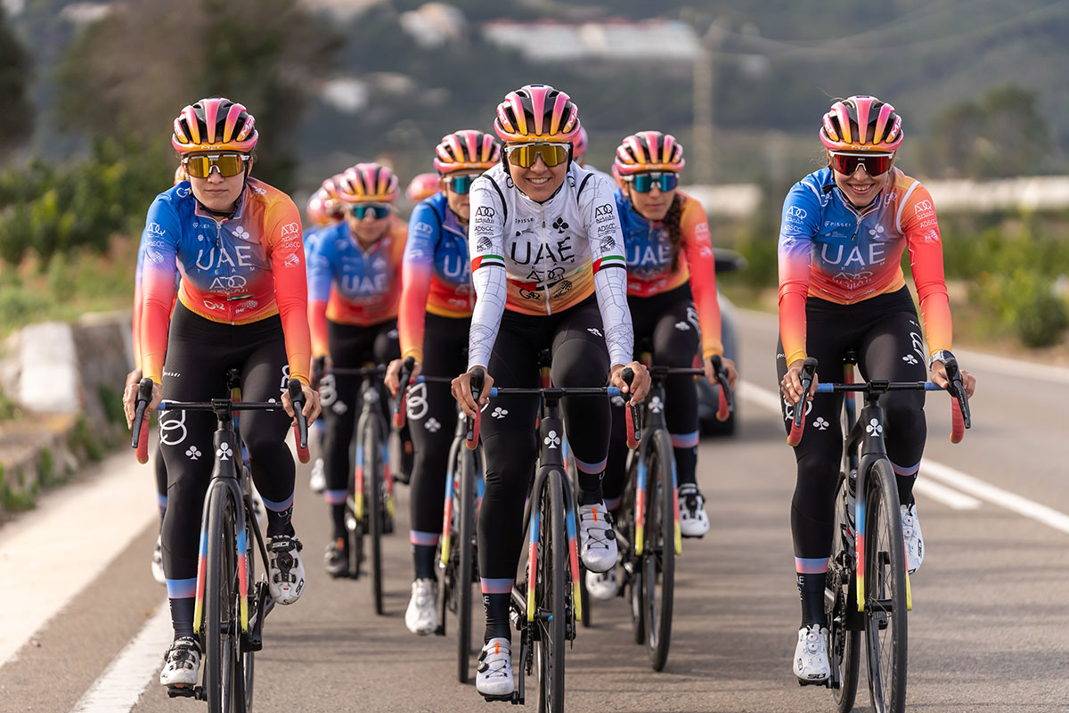 Otto atlete di UAE Team ADQ ai mondiali di Glasgow 2023 - credit Sprint Cycling Agency