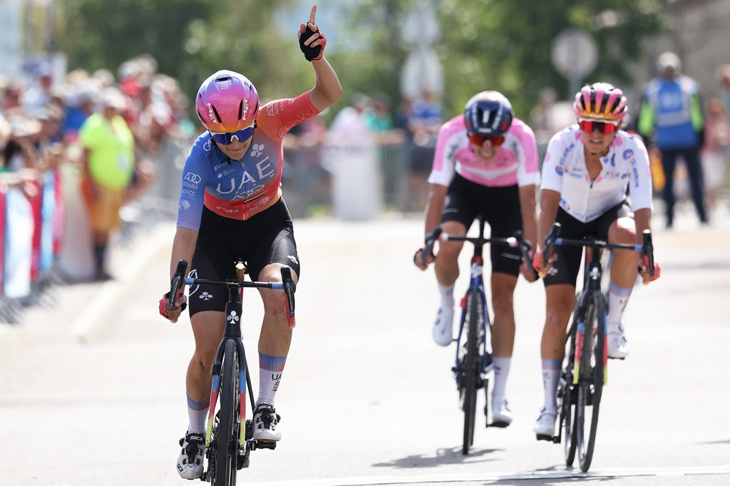 Olivia Baril (UAE Team ADQ) vince la settima tappa del Tour de l'Ardeche - credit Sprint Cycling Agency