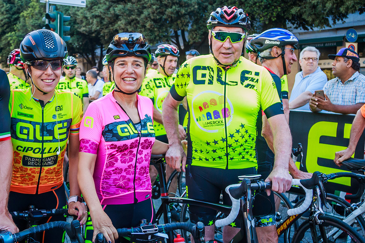 Alessia Piccolo AD di APG & Eddy Merckx al via de La Alé La Merckx 2022