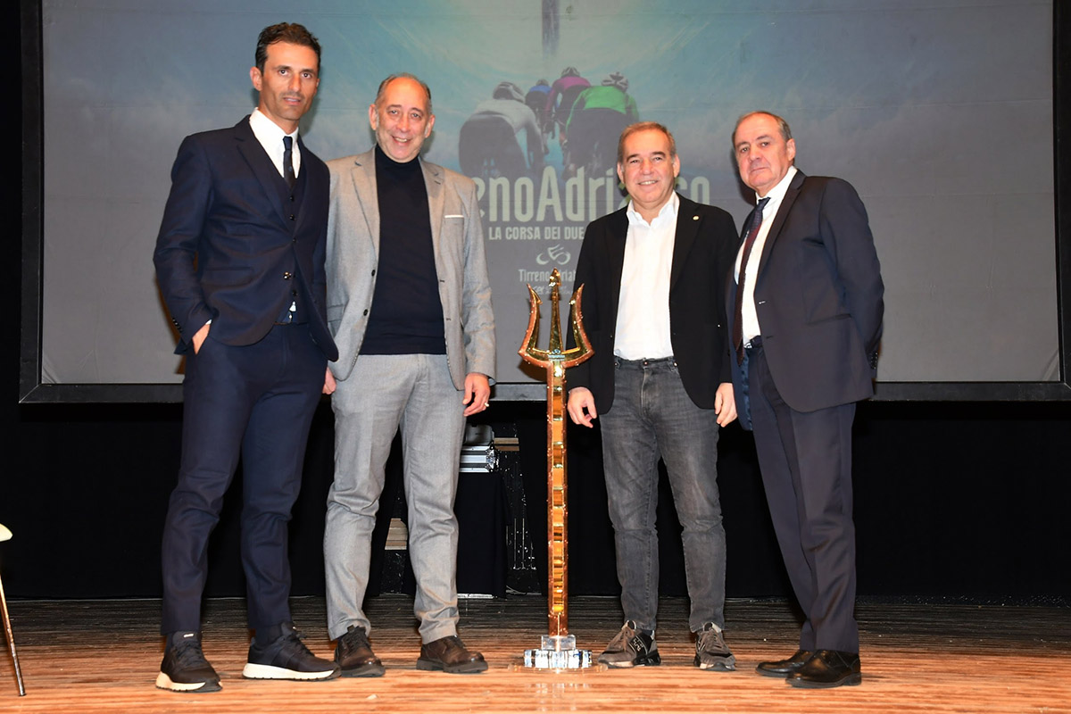 Presentazione Tirreno-Adriatico Crédit Agricole 2024 - credit LaPresse