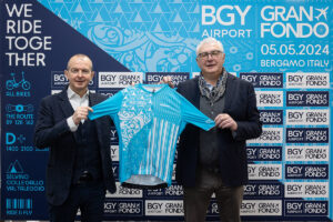 Sanga e Manenti presentazione maglia BGY Airport Granfondo