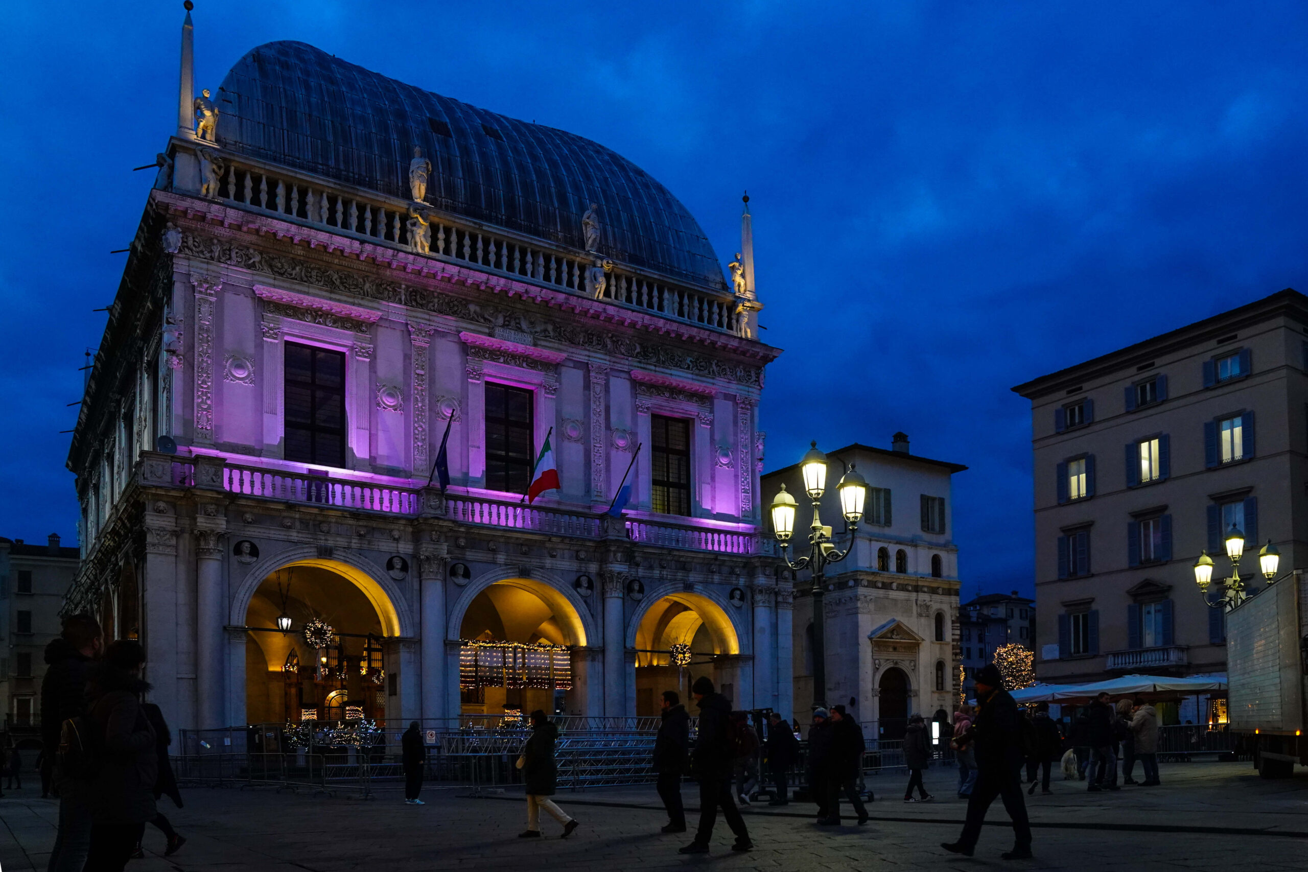 l Palazzo della Loggia di Brescia, da dove il prossimo 7 luglio partirà il Giro d'Italia Women. Photo Credits: LaPresse
