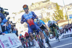 Gran Premio Castellón 2024 - Castellon de la Plana - Onda 203 km - 21/01/2024 - Michael Matthews (AUS - Team Jayco AlUla) - Andrea Vendrame (ITA - Decathlon AG2R La Mondiale Team) - photo Miguel Ena/SprintCyclingAgency©2024