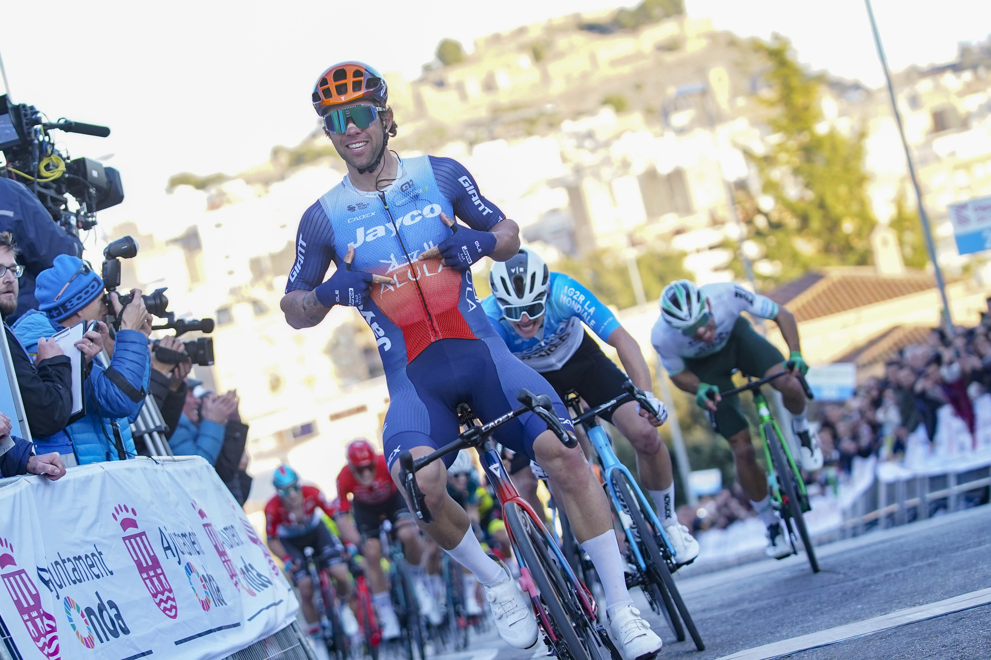 Gran Premio Castellón 2024 - Castellon de la Plana - Onda 203 km - 21/01/2024 - Michael Matthews (AUS - Team Jayco AlUla) - Andrea Vendrame (ITA - Decathlon AG2R La Mondiale Team) - photo Miguel Ena/SprintCyclingAgency©2024