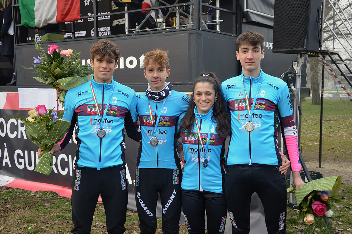 Il quartetto della DP66, medaglia d'argento agli Italiani di Cremona nel Team Relay