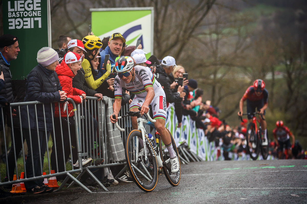 Remco Evenepoel stacca Pidcock alla Liegi-Bastogne-Liegi 2023 - credit A.S.O Maxime Delobel