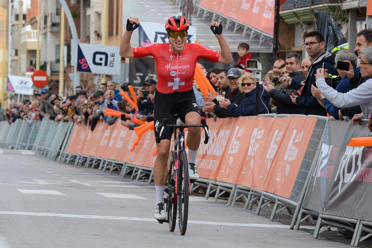 Marlen Reusser vince la seconda tappa della Setmana Valenciana