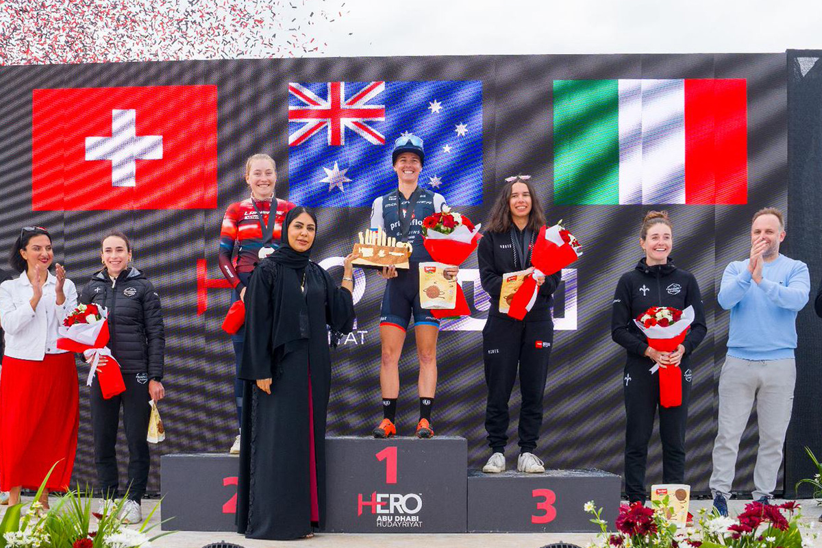 Martina Berta sul podio della HERO Abu Dhabi 2024 - Photo Action Media Production