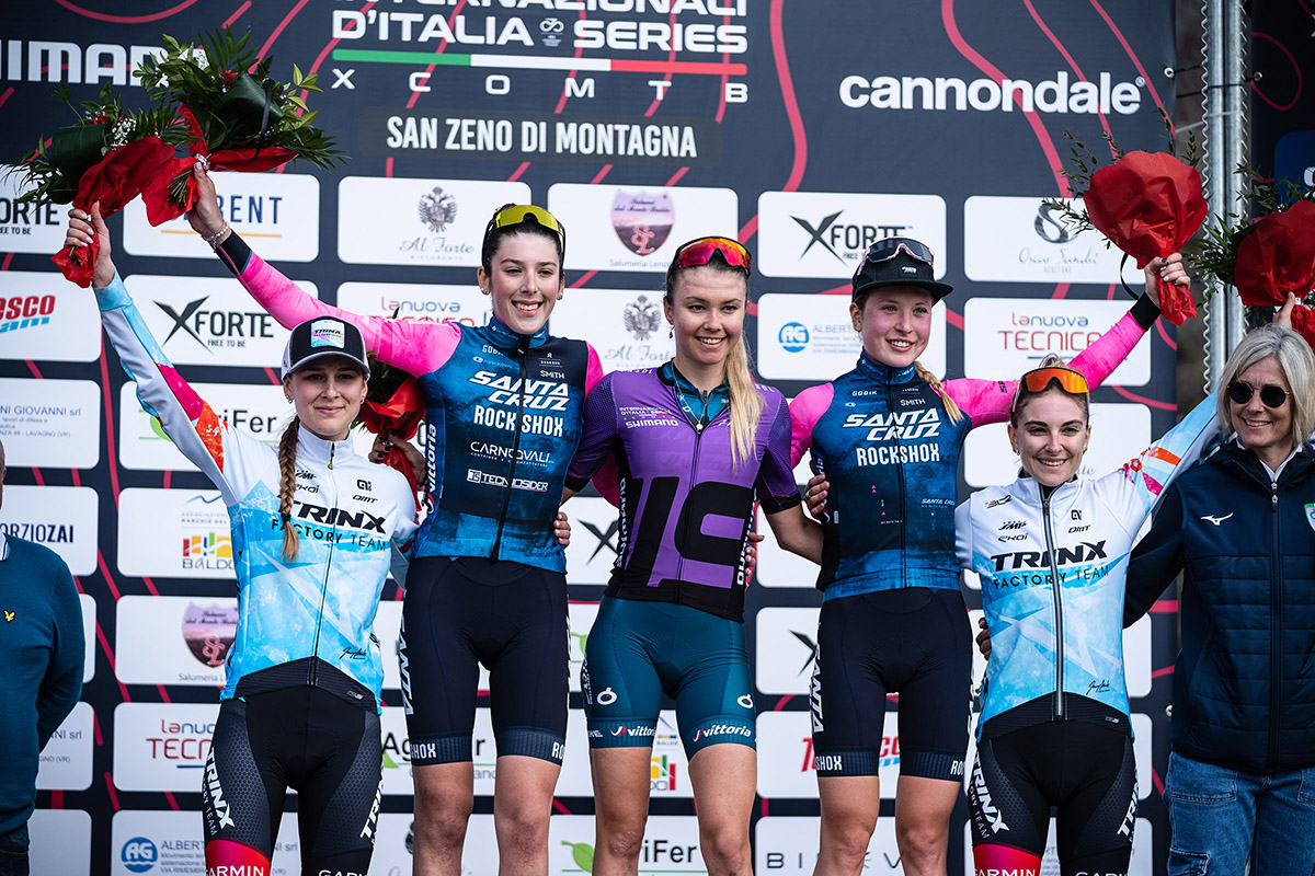 Il podio delle Under 23 con Lucia Bramati quarta e Nicole Pesse quinta - credit Alessio Pederiva per Trinx Factory Team
