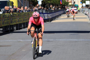 Kristen Faulkner vince a Diano Marina la terza tappa del Ponente in Rosa - credit FLAVIANO OSSOLA