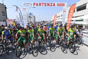 Partenza Giro della Franciacorta - credit Rodella