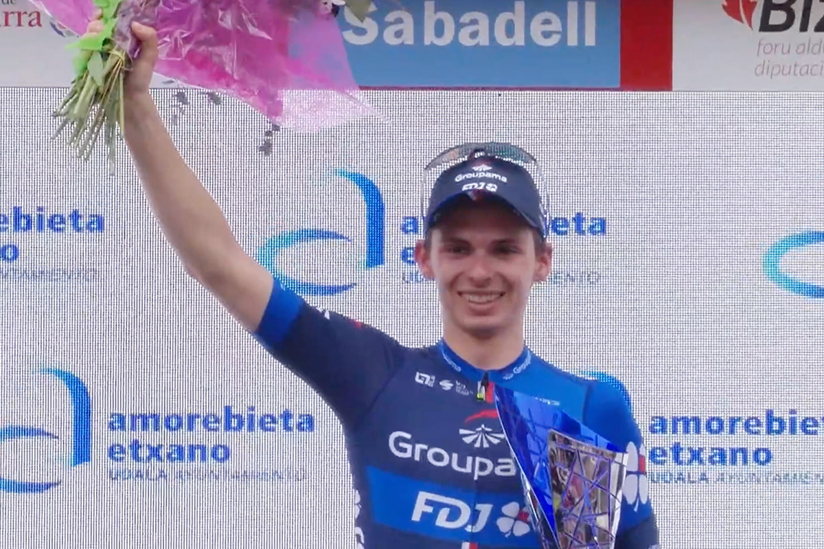 Romain Gregoire vince la quinta tappa dell'Itzulia Basque Country