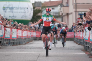 Elisa Longo Borghini vince il Cycling Star Criterium 2024