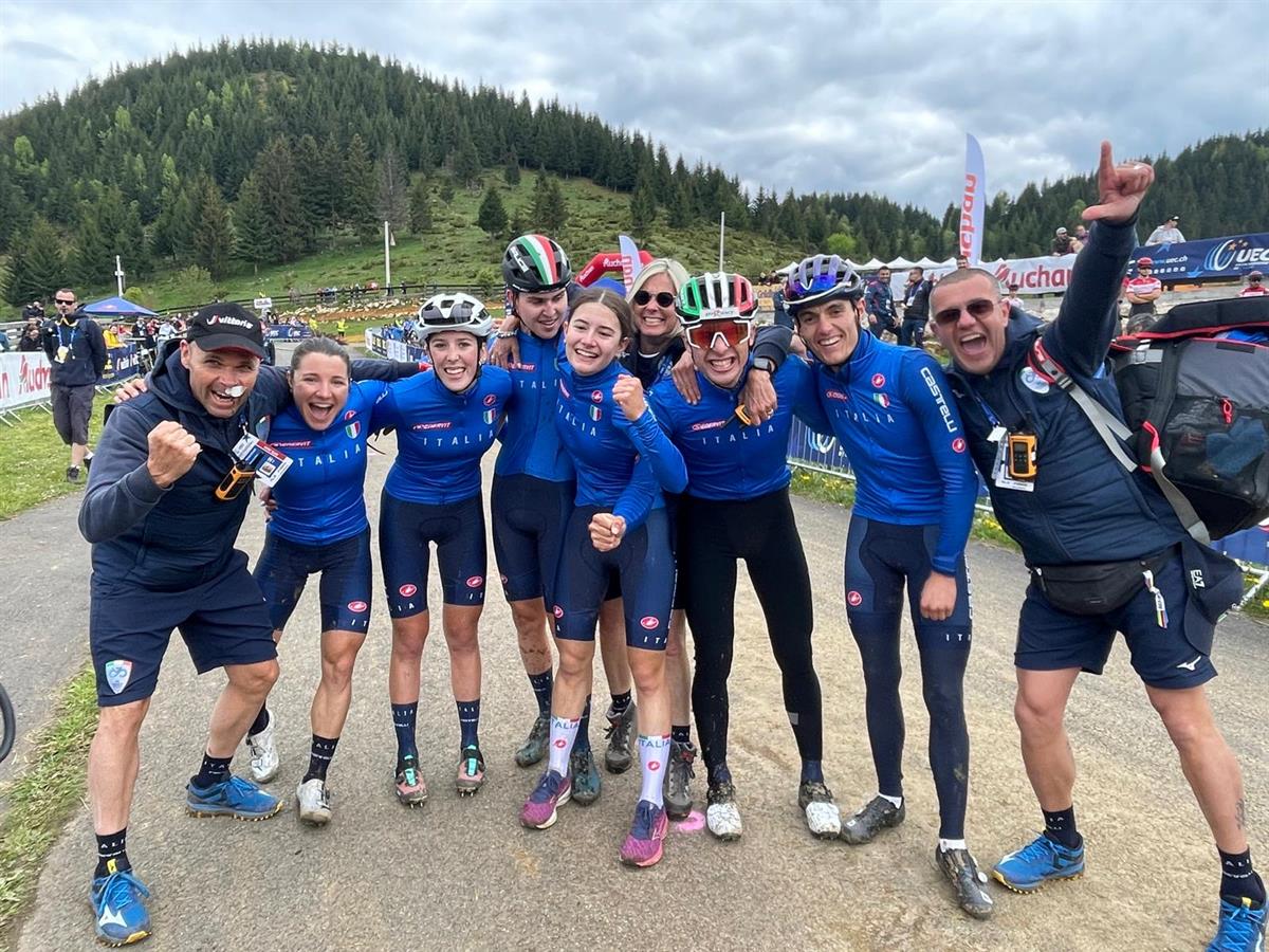 L'Italia è campione d'europa nella specialità del Team Relay - credit Federciclismo