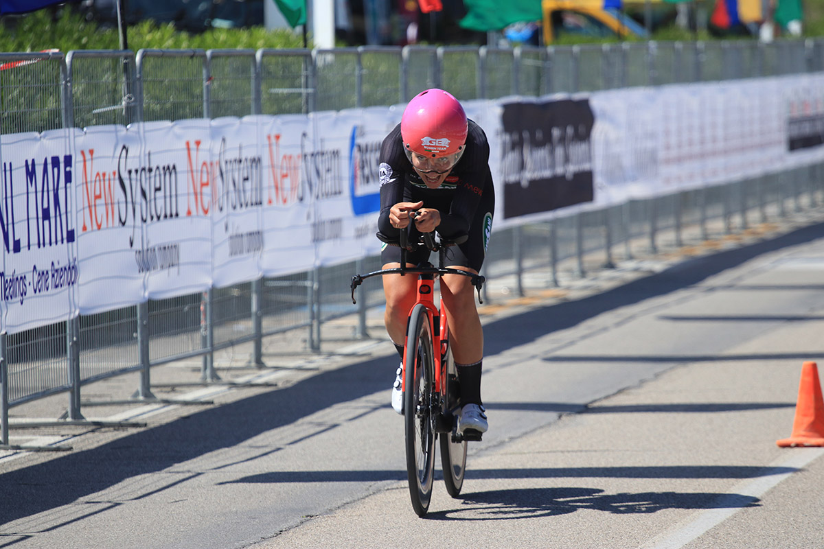 Noemi Eremita vincitrice tra le Under 23 della cronometro di apertura del Internazionale Cycling Festival - credit Flaviano Ossola