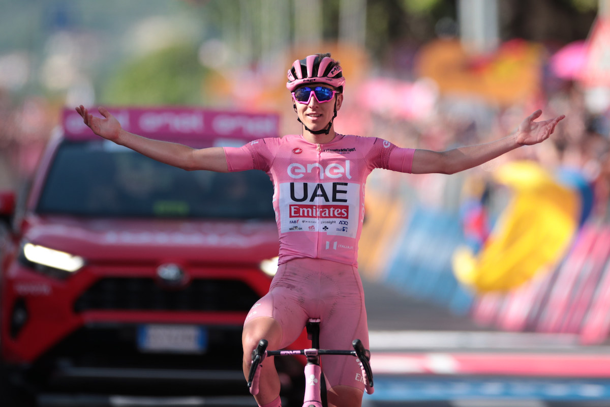 Tadej Pogacar vince la tappa 20 del Giro d'Italia - credit Photobicicailotto