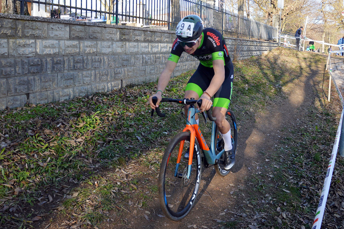 Enrico Balliana, in azione nel ciclocross, nel 2025 passerà juniores con il Team ECOTEK