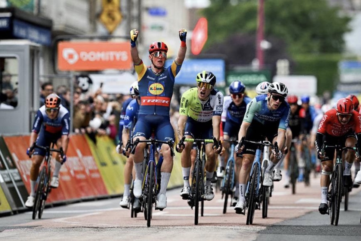 Mads Pedersen vince la prima tappa del Criterium du Dauphine - credit A.S.O. / Billy Ceusters
