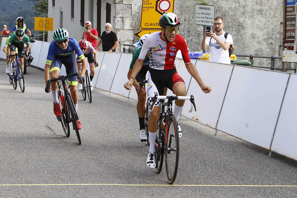 Andrea Endrizzi vince la seconda tappa della 3 Giorni Fiumane 2024 - credit Photors.it