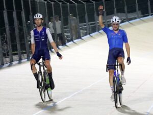 Benjamin Thomas, vincitore dell'Omnium alla 6 Giorni delle Rose, con Elia Viviani