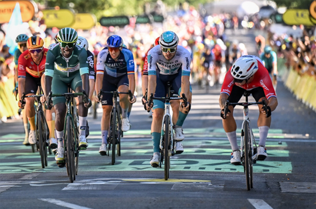 Dylan Groenewegen vince la sesta tappa del Tour de France - credit Billy Ceusters - ASO
