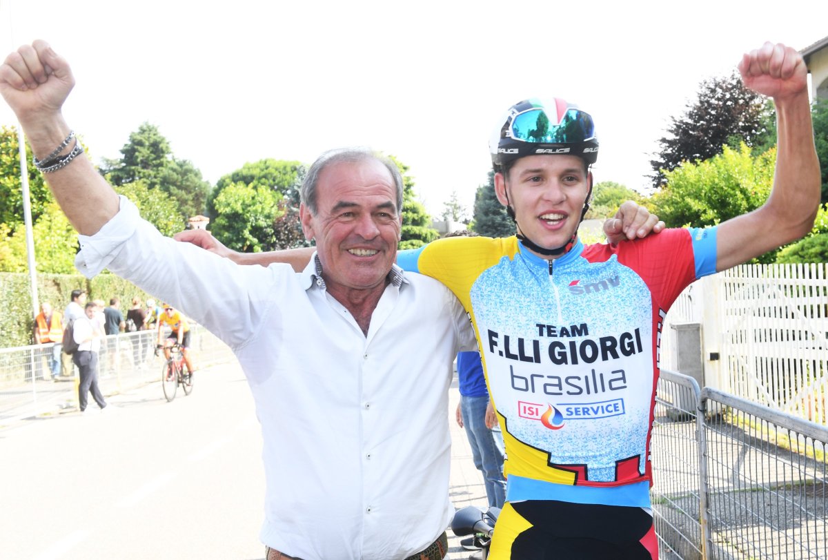 Elia Andreaus (Team Giorgi) con il presidente Carlo Giorgi - credit Rodella