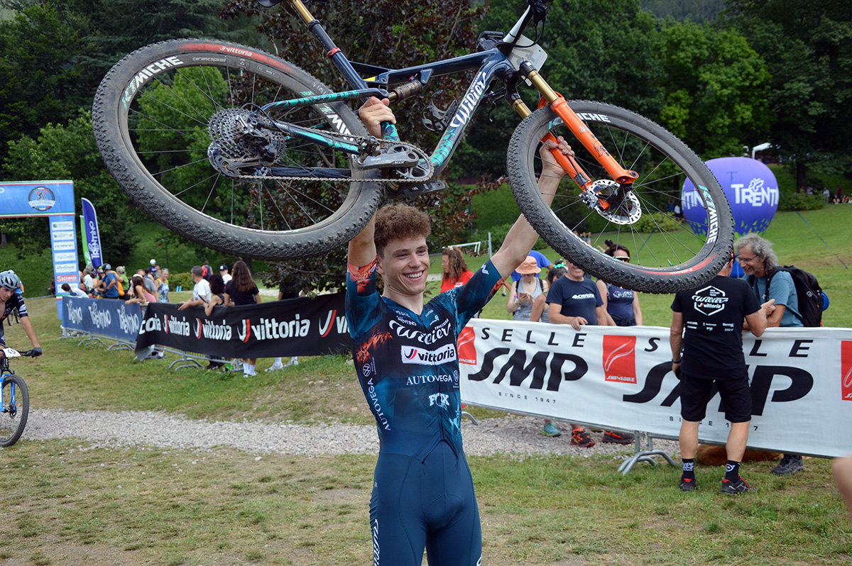 Elian Paccagnella vince il campionato italiano mtb tra gli under 23
