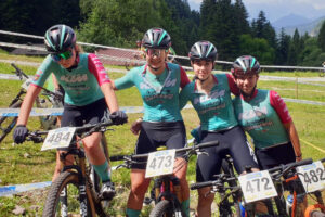Le allieve della Ktm Academy Le Marmotte con Matilde Vecchiarelli ed Elisa Zipoli che si sono laureate campionesse lombarde