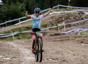 Olivia Onesti (Trinx Factory Team) vincitrice di tutte le tre prove della French Cup di Puy - credit noammeresse