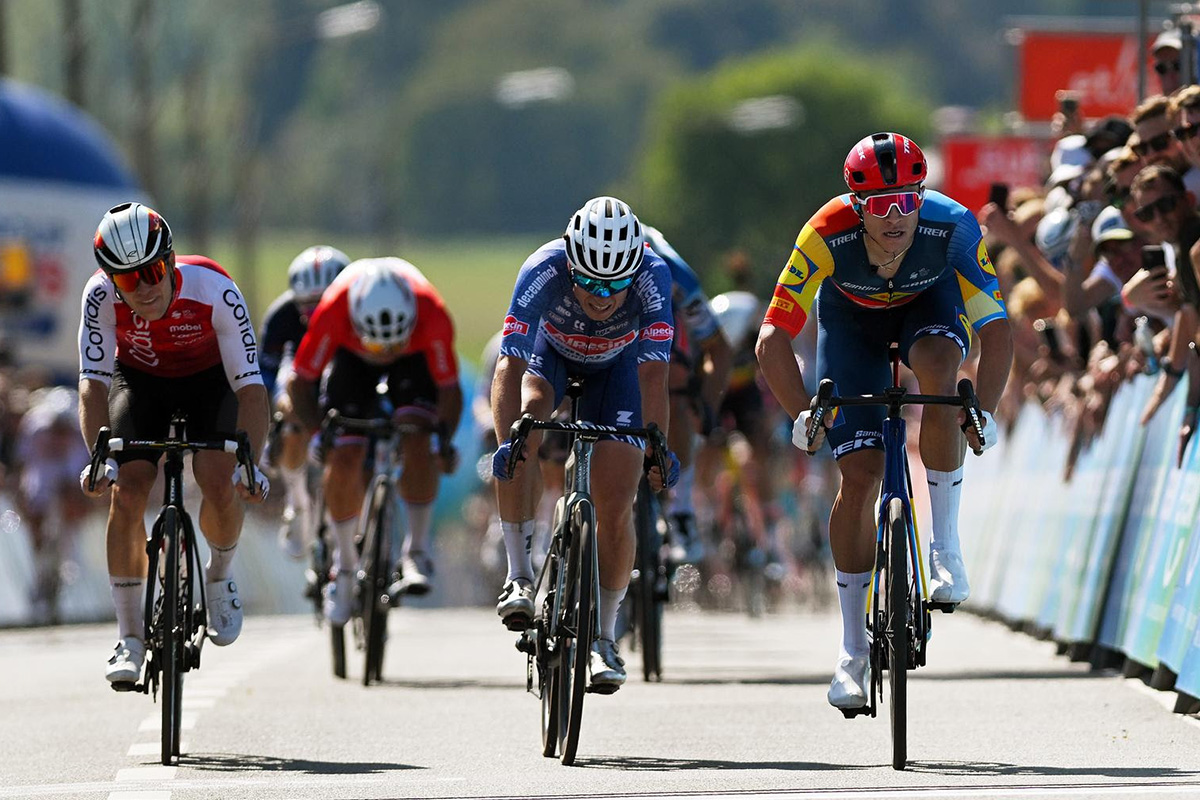 Jonathan Milan vince la prima tappa del Renewi Tour 2024 - credit Lidl-Trek