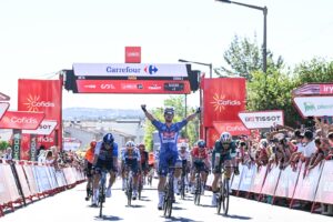 Kaden Groves (Alpecin-Deceuninck) vince la seconda tappa alla Vuelta - Unipublic/Cxcling/Beatriz Martinez