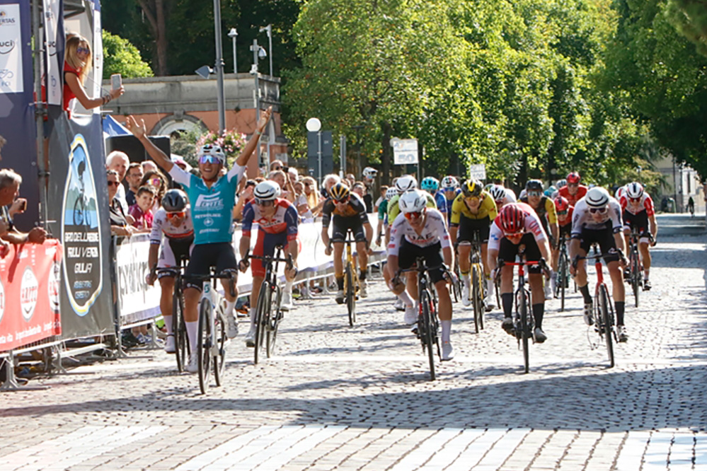 Cesar Macia Estrada vince l'ultima tappa del Giro della Regione Friuli Venezia Giulia - credit foto Bolgan