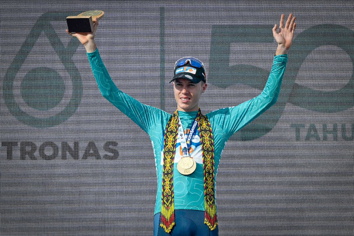 Max Poole conquista il Tour de Langkawi -©2024 Team dsm-firmenich PostNL