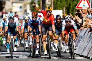 Alexander Kristoff vince la prima tappa della CRO Race - credit Sprint Cycling Agency