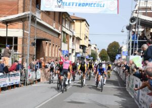 Lorenzo Magli vince la prova in linea della Coppa del Mobilio 2024