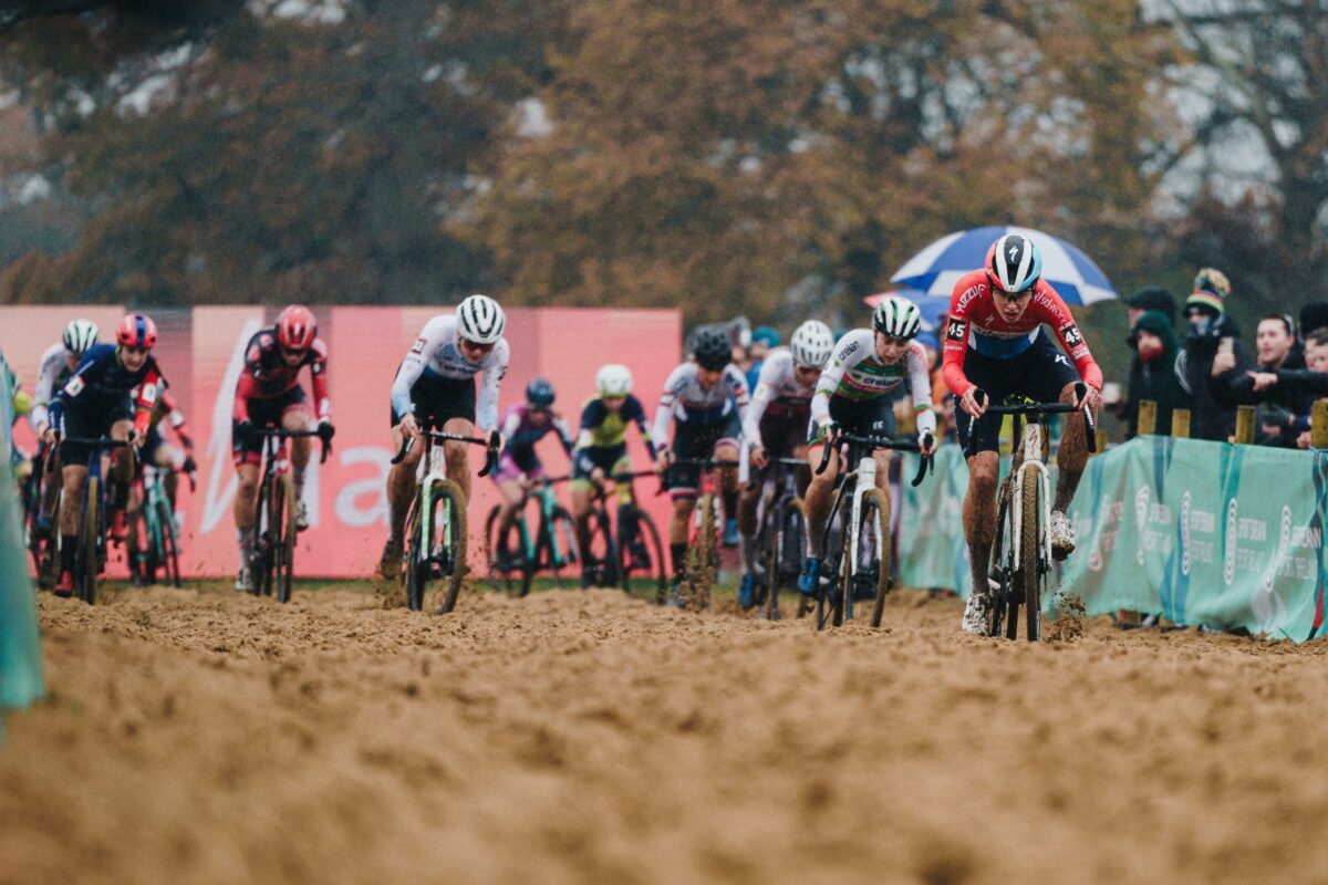 La Sardegna attende le star del ciclocross: l’8 dicembre c’è la Coppa del Mondo