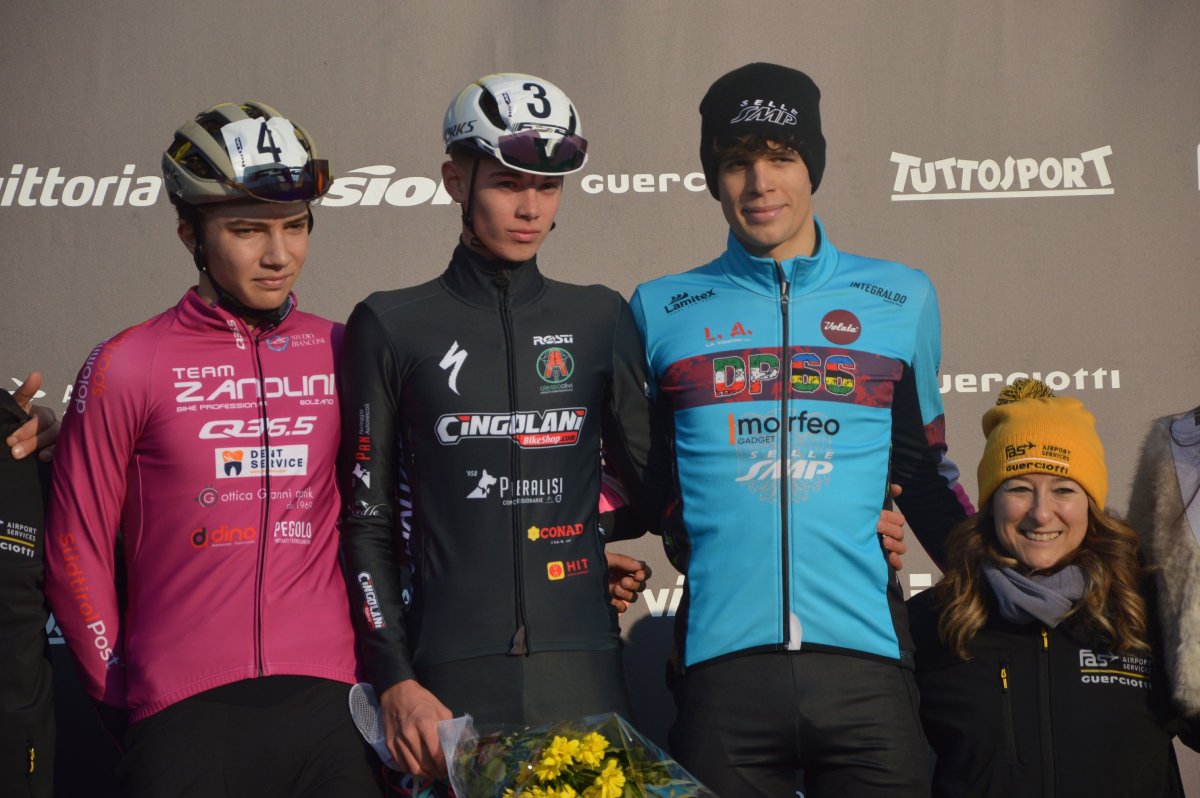 Ettore Fabbro sul podio del GP Guerciotti