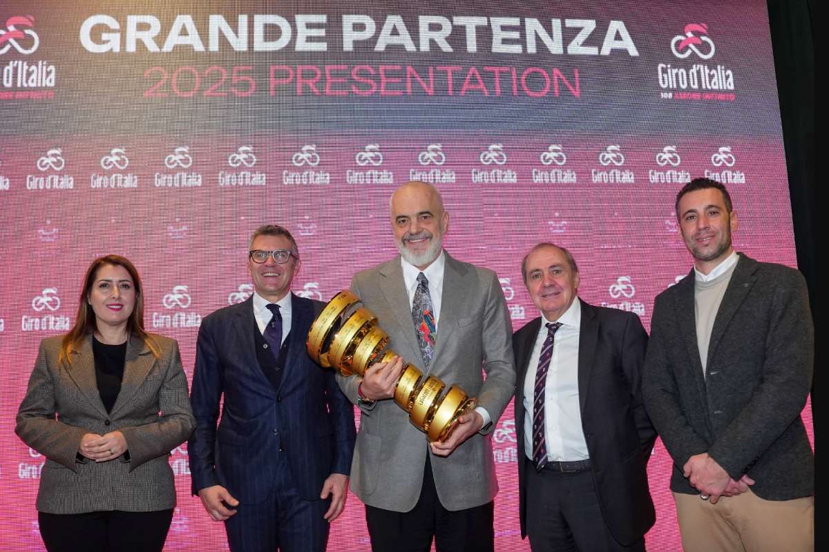 Il Giro d'Italia 2025 scatterà dall'Albania - credit LaPresse
